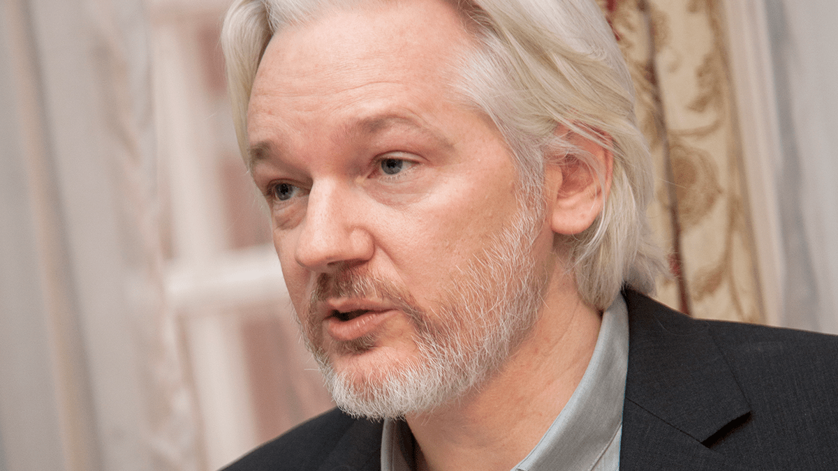 México ofrece asilo político a Julian Assange, fundador de Wikileaks - 330ohms